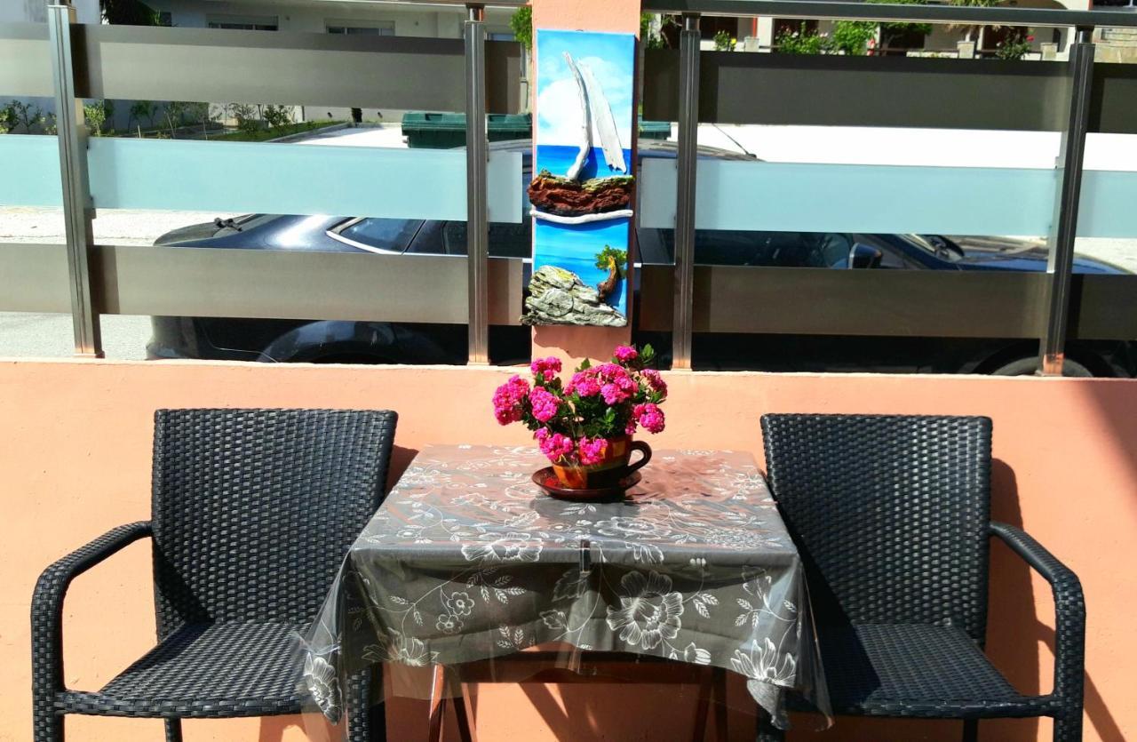 Apartmenthotel Sithon Sarti Bagian luar foto