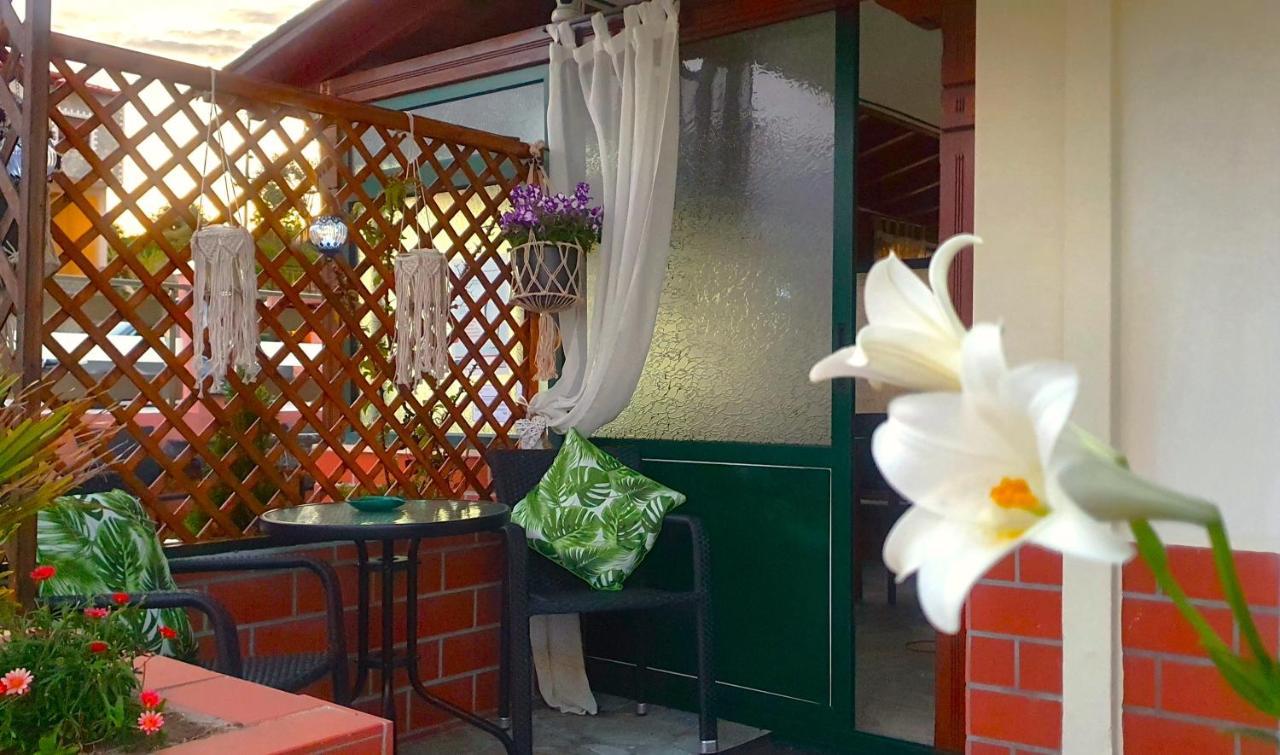 Apartmenthotel Sithon Sarti Bagian luar foto