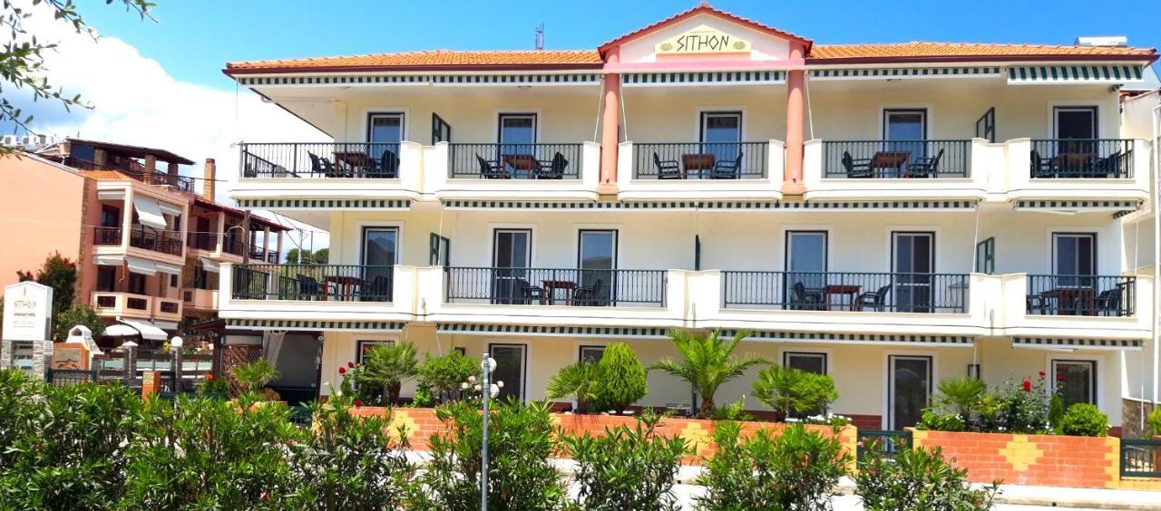 Apartmenthotel Sithon Sarti Bagian luar foto